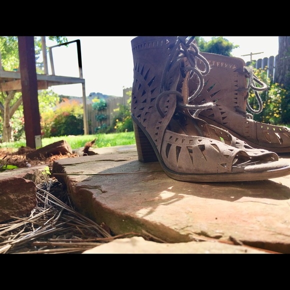 Boot heels - Picture 1 of 5